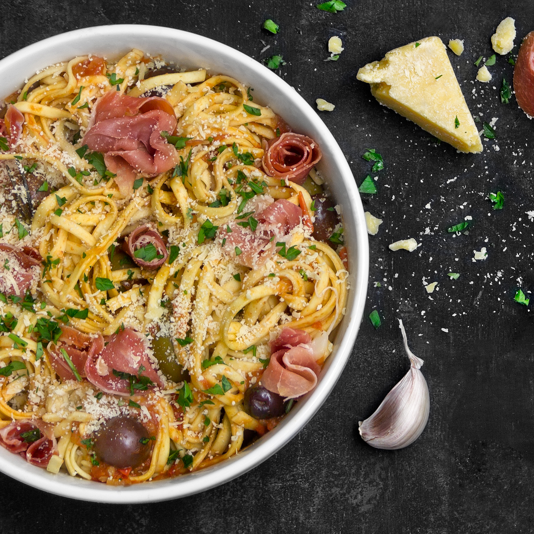 Tomato, Olive & Prosciutto Fettuccine Form Home