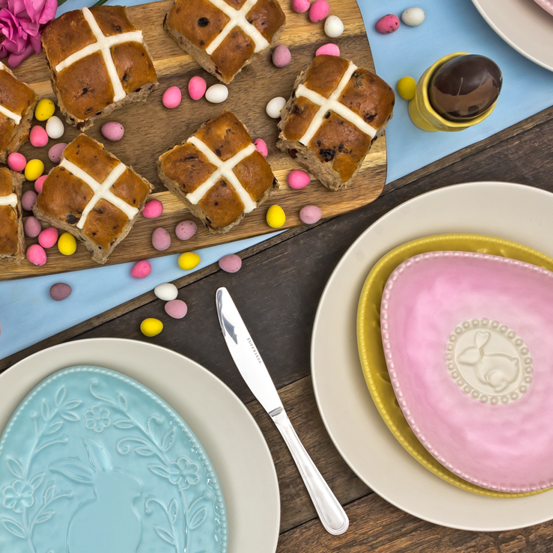 Hot Cross Buns - Form Home